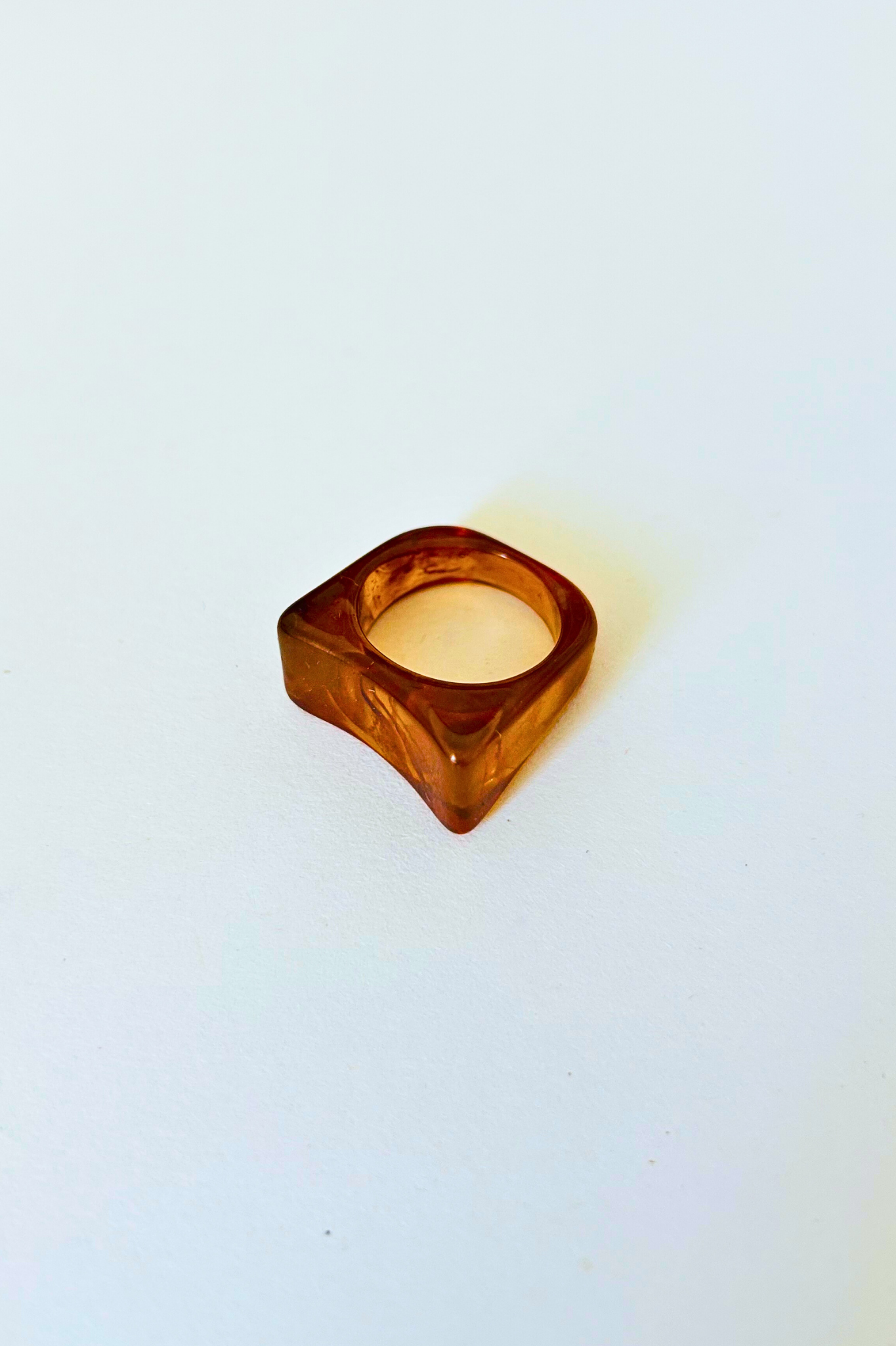 Bague en résine marron (XL)