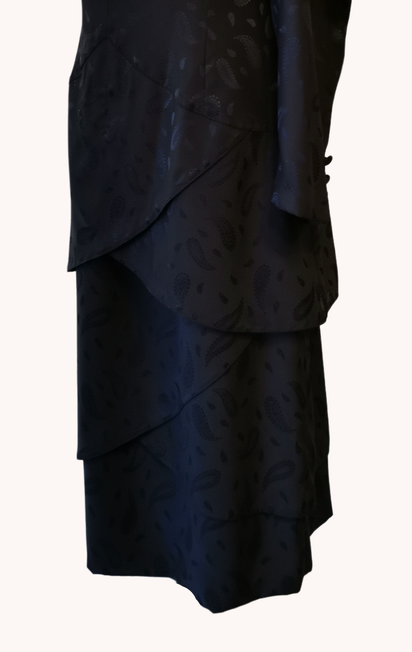 Robe noire style jacquard T.42